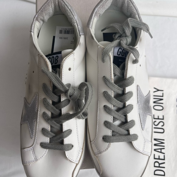 Golden Goose super star silver size 39 for US 8.5 new in box. - Picture 6 of 15